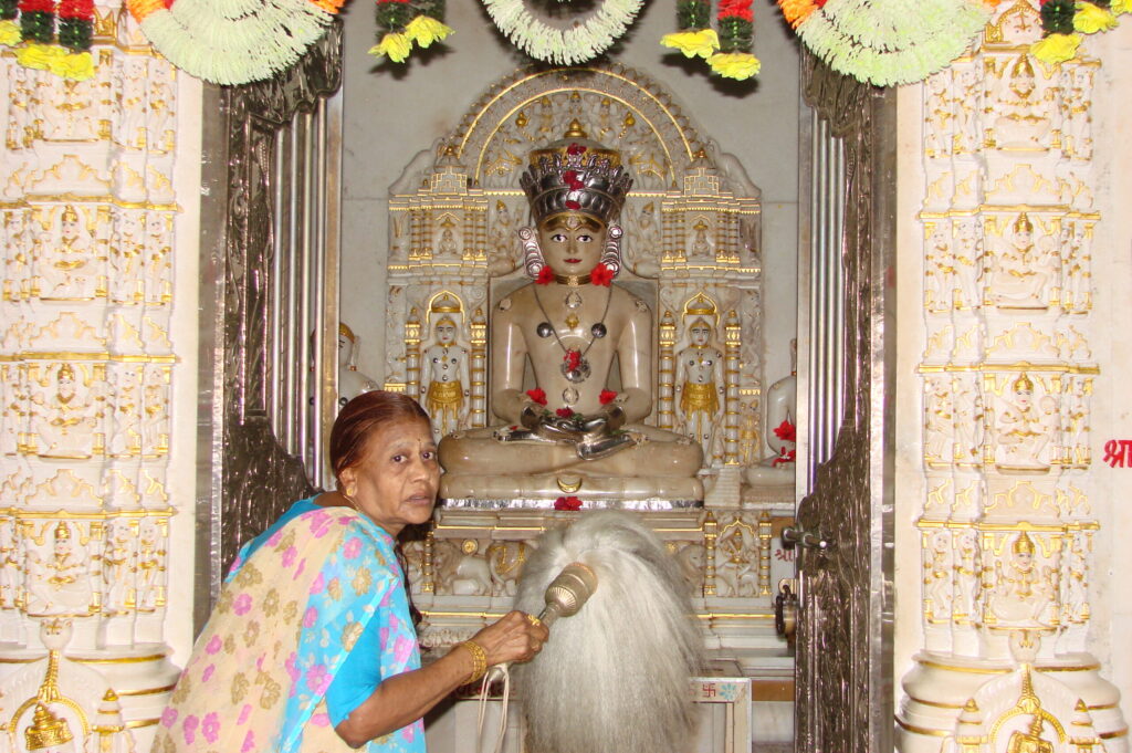 श्री चंद्रप्रभस्वामी जैन देरासर प्रभास पाटन वेरावल श्री चंद्रप्रभस्वामी जैन देरासर प्रभास पाटन वेरावल